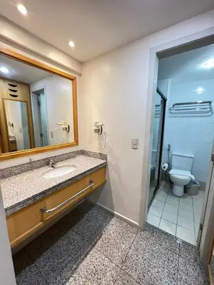 Uma casa de banho em Flat Particular em Blue Tree Towers Beira Mar Fortaleza