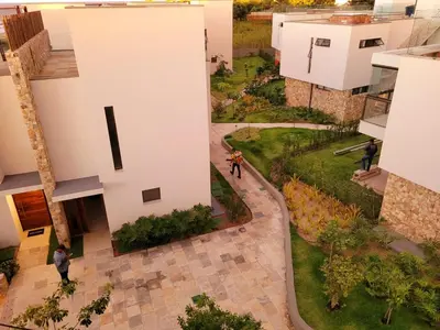 Um jardim no exterior de Casa em Condomínio Flecheiras
