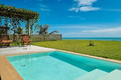 A piscina em ou perto de Beach Front Villas - Chalé ao mar by Carpediem