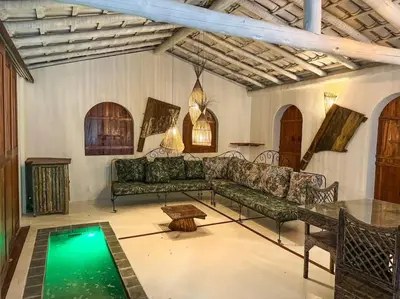 Uma área de estar em Villa Atlântic Icaraizinho 700 m da praia