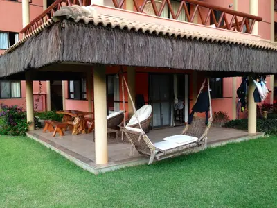 Um jardim no exterior de Dream Village Cumbuco Beach