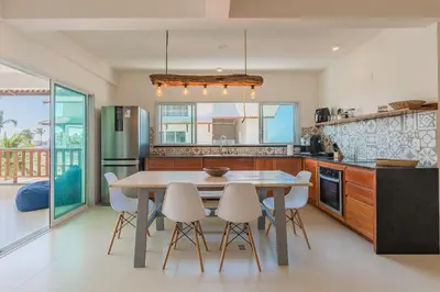 A cozinha ou kitchenette de Kite Star - Quádruplo com varanda por Carpediem