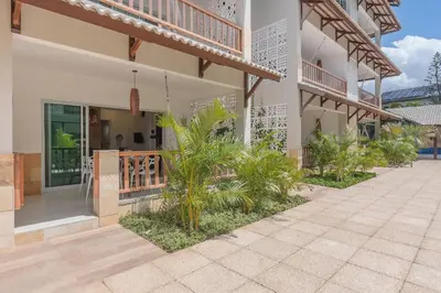 O edifício onde o apartamento está situado