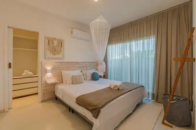 Uma cama ou camas num quarto em Kite Star - Duplo espaçoso por Carpediem