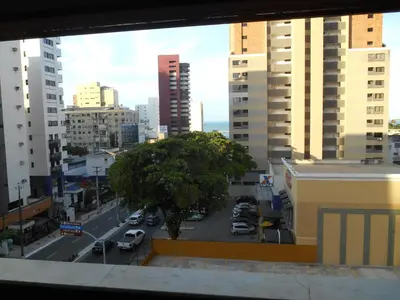 A vizinhança circundante ou próxima do apartamento