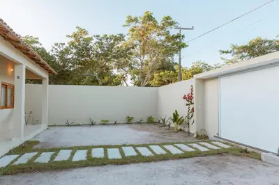 Um jardim no exterior de Casa Irashai