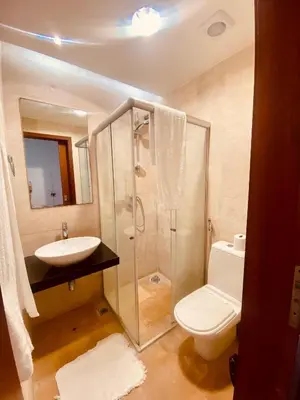 Uma casa de banho em DUPLEX TAIBA BEACH RESORT