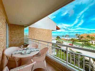 Uma varanda ou terraço em Porto das Dunas - Apê na Areia com Vista Espetacular, ideal para Famílias
