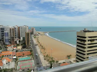 Uma vista do mar geral ou uma vista do mar a partir do hotel