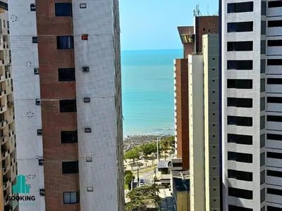 Uma vista do mar geral ou uma vista do mar a partir do apartamento