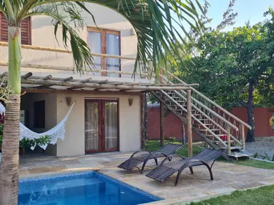 A piscina em ou perto de Chalé dos Anjos