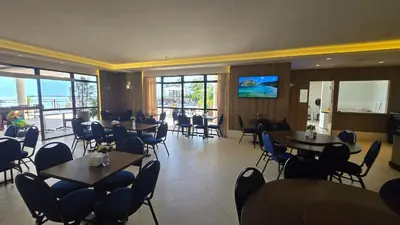 Uma televisão e/ou sistema de entretenimento em Beira Mar-Iate Plaza
