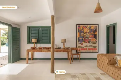 Uma área de estar em Vista mar na Casa Javali em Fortim