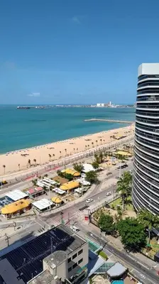 Uma vista do mar geral ou uma vista do mar a partir do apartamento