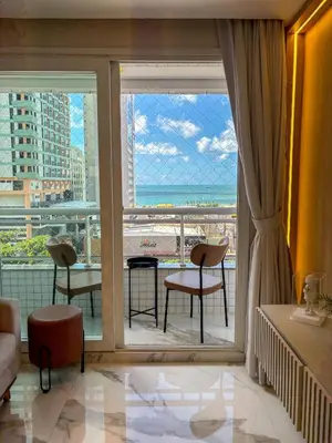 Uma área de estar em Vista Mar incrível com 2 Quartos Beira Mar Fortaleza