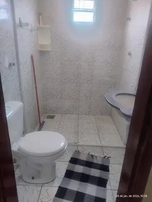 Uma casa de banho em hostel xamã