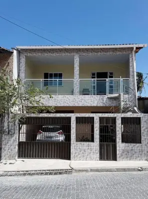 O edifício onde o apartamento está situado