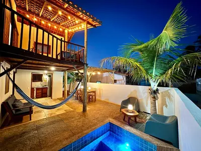 A piscina em ou perto de Casa do Romeu