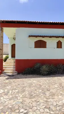 O edifício onde a casa de hóspedes está situado
