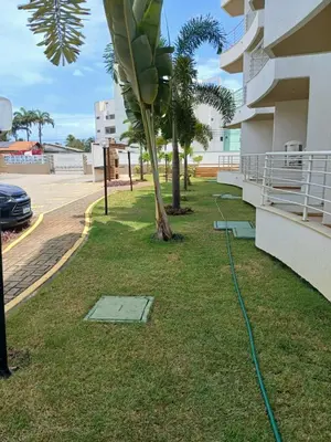 Um jardim no exterior de Uma quadra do mar de Cumbuco - Ceara