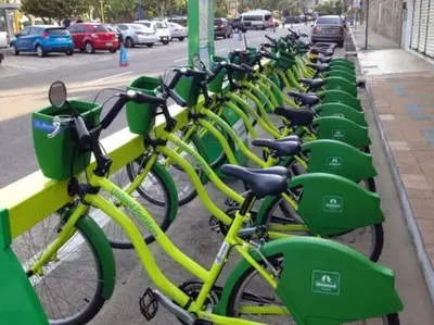 Andar de bicicleta em Fortaleza Praia iracema apartamento Guanaces vista mar ou nos arredores