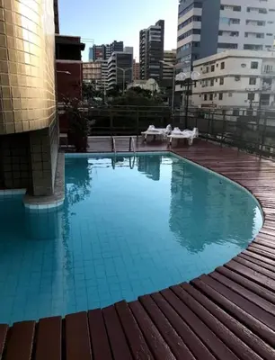 A piscina em ou perto de Luzon Flat