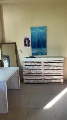 Uma televisão e/ou sistema de entretenimento em Casa astro rei