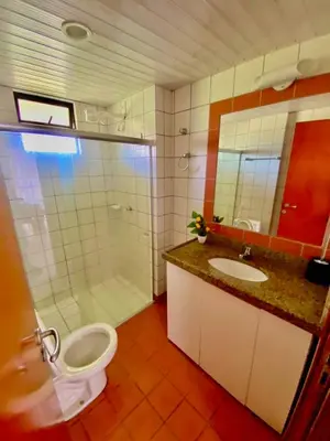 Uma casa de banho em Seu refúgio ao lado do mar