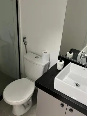 Uma casa de banho em Apto Jardino - Parque Rachel de Queiroz