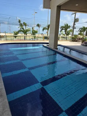 A piscina em ou perto de Terraços para o mar