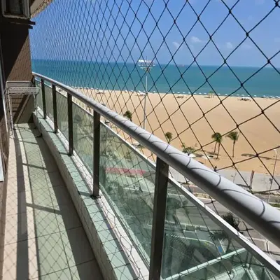 Terraços para o mar