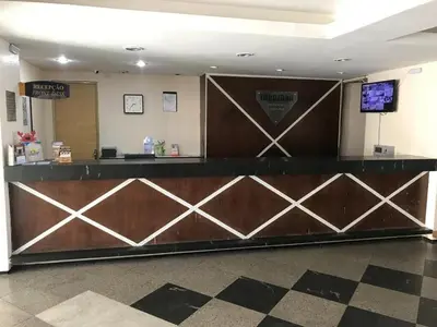Uma televisão e/ou sistema de entretenimento em 803 Flat mobiliado vista mar na Praia de Iracema