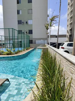 A piscina em ou perto de Apartamento novo com jardim privativo!