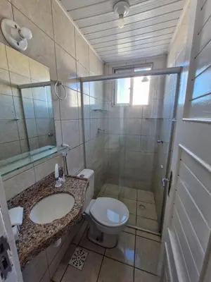 Uma casa de banho em Apto Praia do Futuro 3 minutos da praia