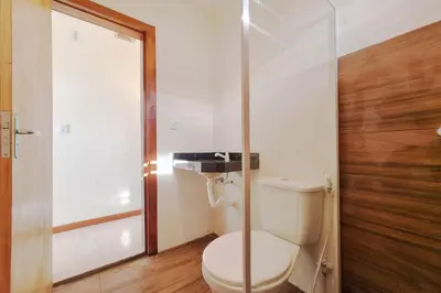Uma casa de banho em The Point Bangalô Pé na Areia em Fortim By Carpediem