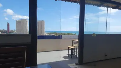 Uma vista do mar geral ou uma vista do mar a partir do apartamento