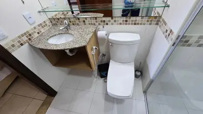 Uma casa de banho em Beachfront Apartment 424A - 424B Kariri Beach