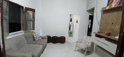 Uma área de estar em Casa com piscina no Morro Branco, Beberibe