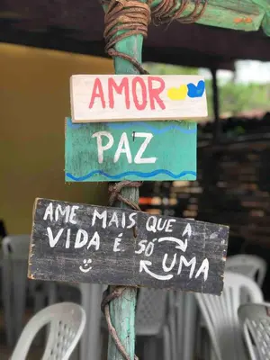 Um certificado, prémio, placa ou documento mostrado em Lar Doce Mar