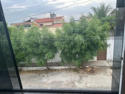 Um jardim no exterior de Ap martins