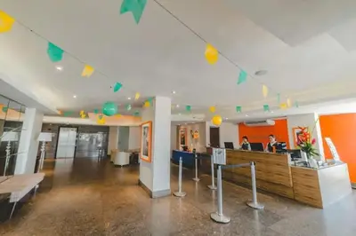 Um restaurante ou outro lugar para comer em Flat Mobiliado Vista Mar - Golden Fortaleza 1355