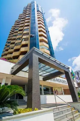 O edifício onde o apartamento está situado