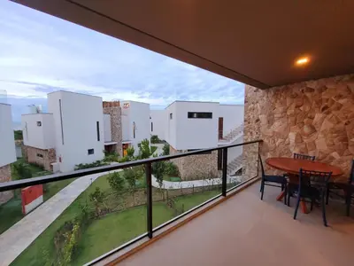 Uma vista geral da montanha ou uma vista da montanha a partir do apartamento