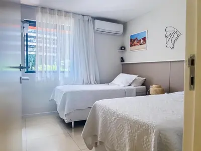A planta de Flat moderno, 2 quartos dentro de hotel famoso