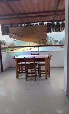 Uma mesa de bilhar em Triplex Flecheiras