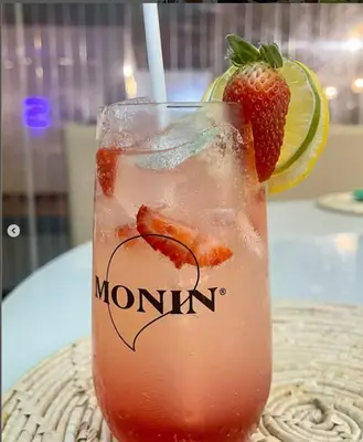 Bebidas em Manhattan Beach Riviera, Aquiraz
