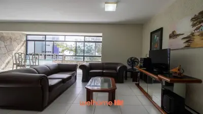 Uma televisão e/ou sistema de entretenimento em Apartamento em Fortaleza a 300m da Praia do Futuro
