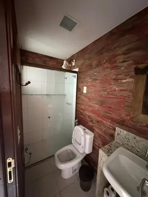 Uma casa de banho em Casa na Serra - Monte Flor