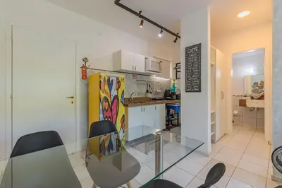 A cozinha ou kitchenette de Vila do Mar #112 - Térreo com varanda By Carpediem