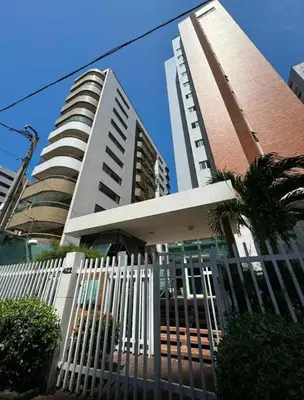 O edifício onde o apartamento está situado